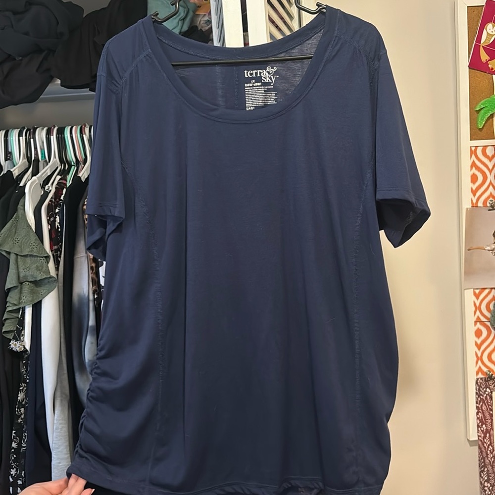 Navy blue shirt with ruching on the sides